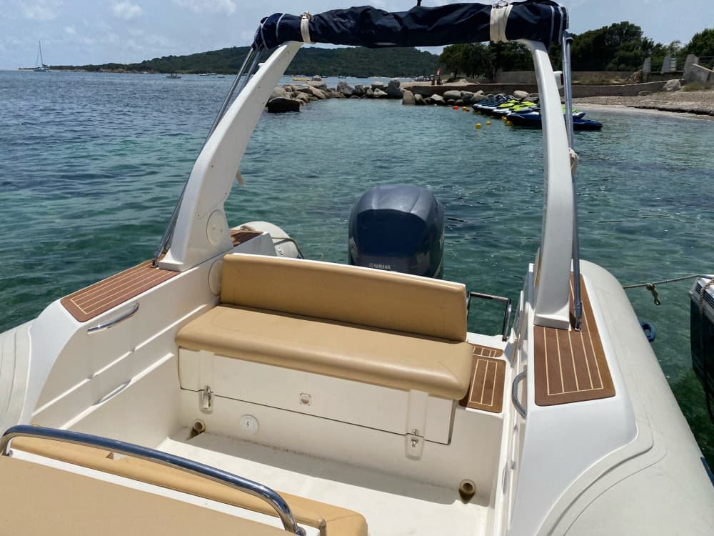 Profitez du soleil lors d'une excursion en bateau de 11 heures à Lecci
