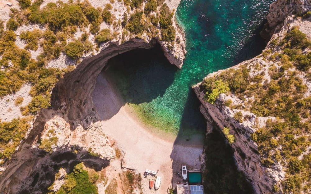 Explorez Bol lors d'une journée privée - la Côte Dorée
