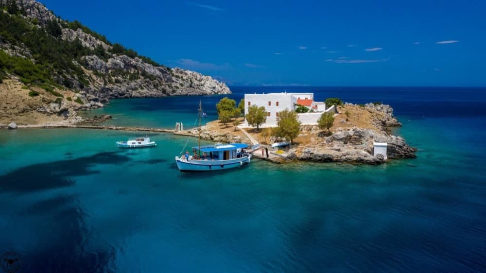 Offrez-vous le luxe d'Ano Symi avec une journée complète en goélette 6