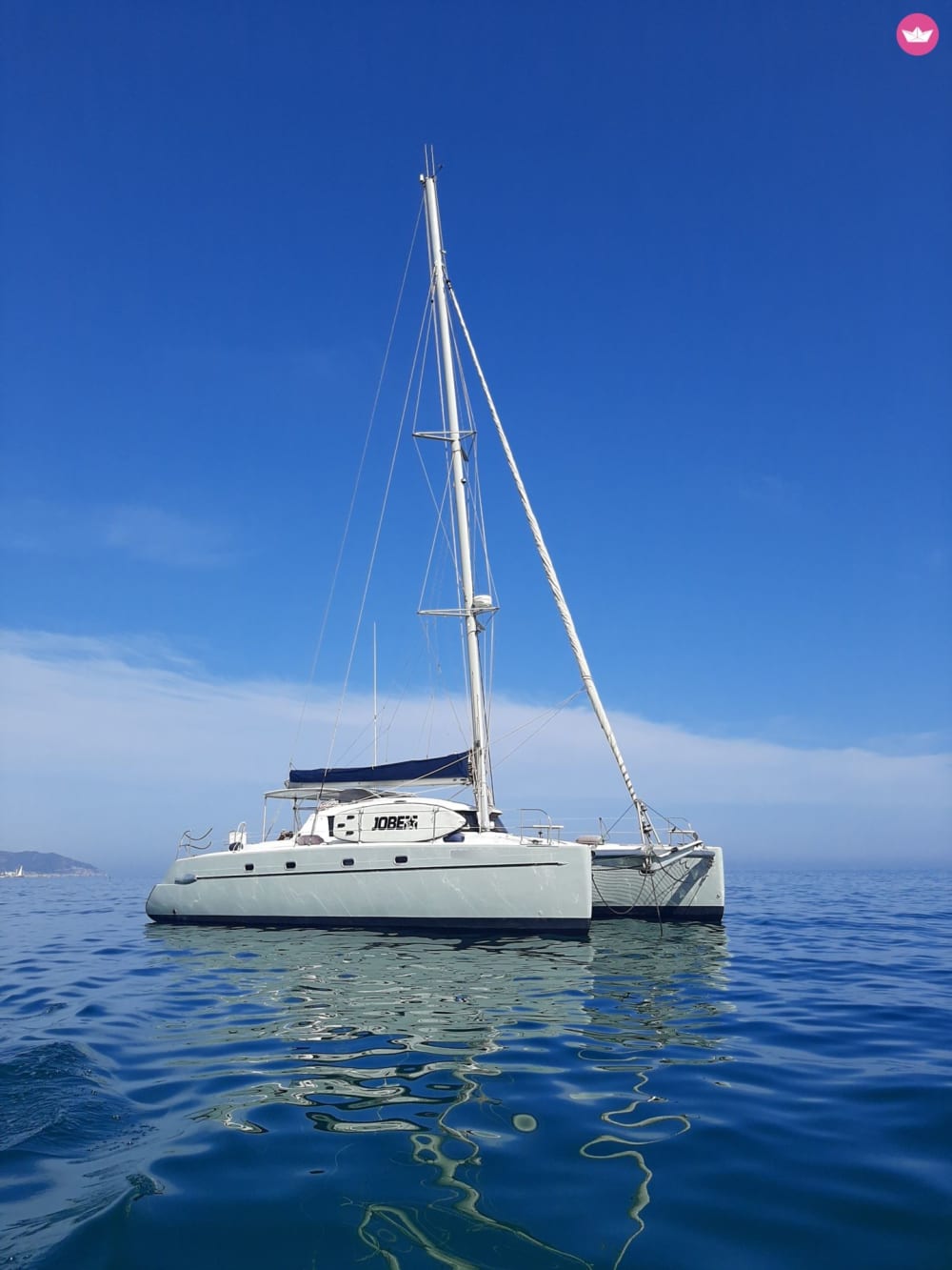 Location de catamaran à Es Vedrà, un charmant îlot au large de la côte ouest d'Ibiza. 3