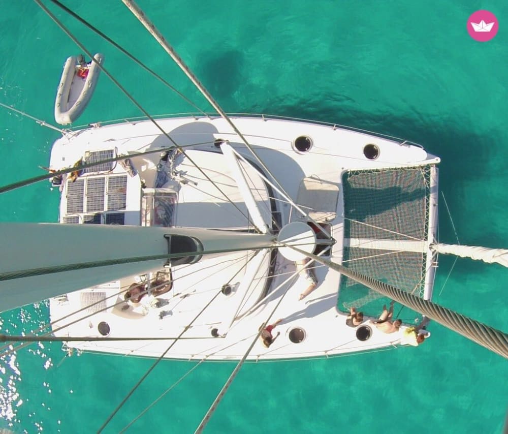 Location de catamaran à Es Vedrà, un charmant îlot au large de la côte ouest d'Ibiza. 4