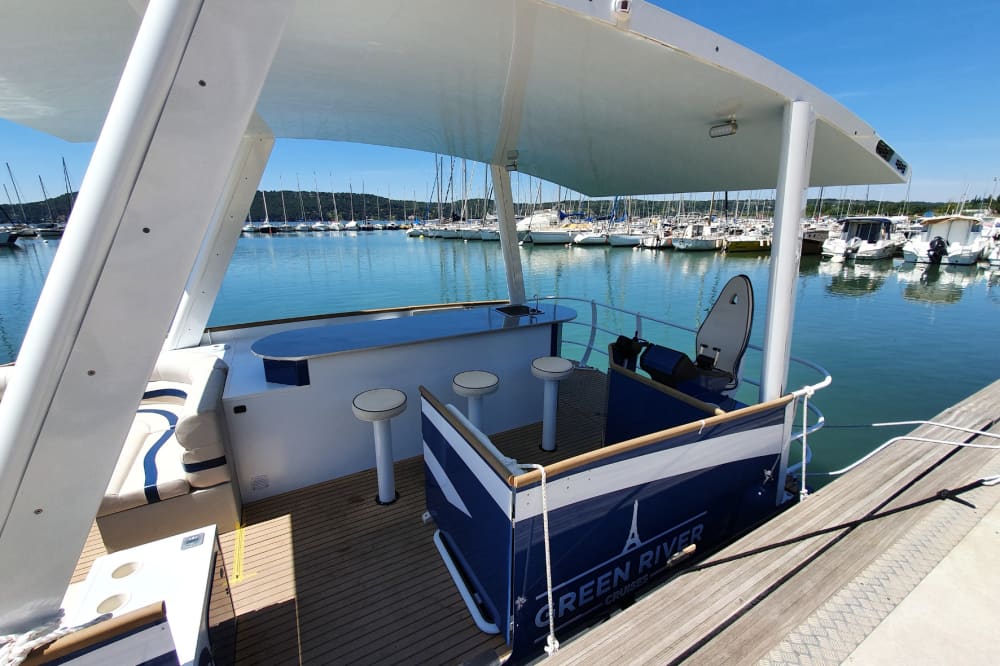Croisière privée d'1h sur la Marne: nature et poésie aux portes de Paris