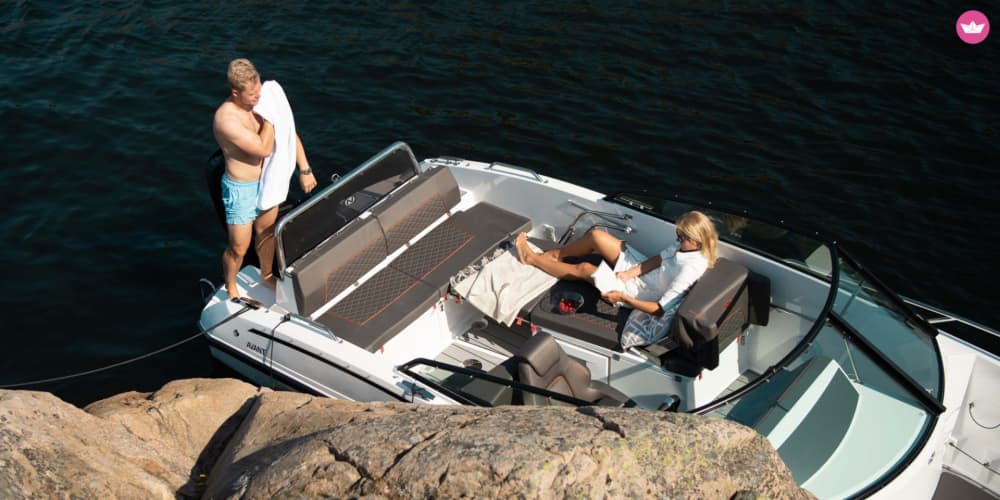 Escapade à Antiparos : croisière d'une demi-journée en bateau à moteur (Norkapp Avant)