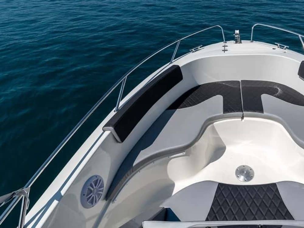Votre journée à Kotor : louez un bateau à moteur pour une journée complète de découverte. 6