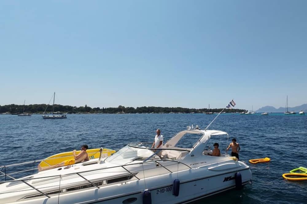 Excursion en yacht d'une demi-journée ou d'une journée complète aux îles de Lérins (tout compris) 5
