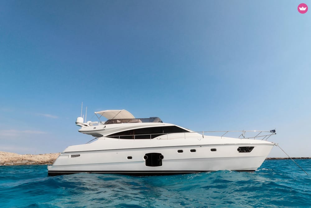 Croisière d'une journée à Ayia Napa à bord du luxueux Ferretti 592