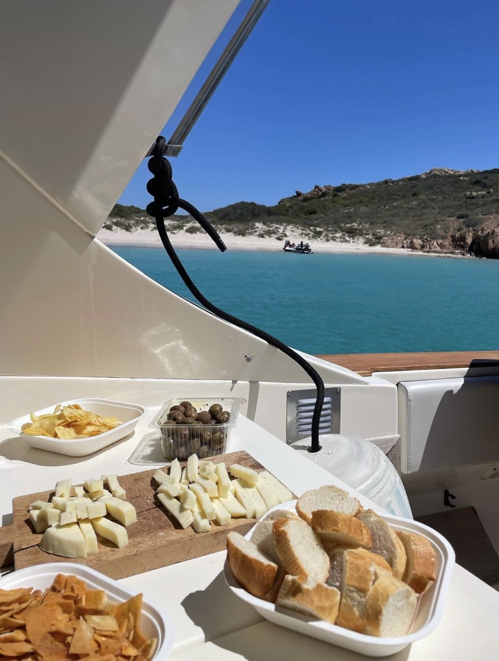 4h30 de Dolce Vita pour découvrir Golfo Aranci en bateau à moteur 3