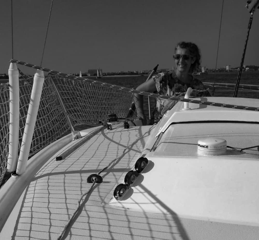 Mer, amour et soleil: une journée riche en émotions à bord d'un voilier