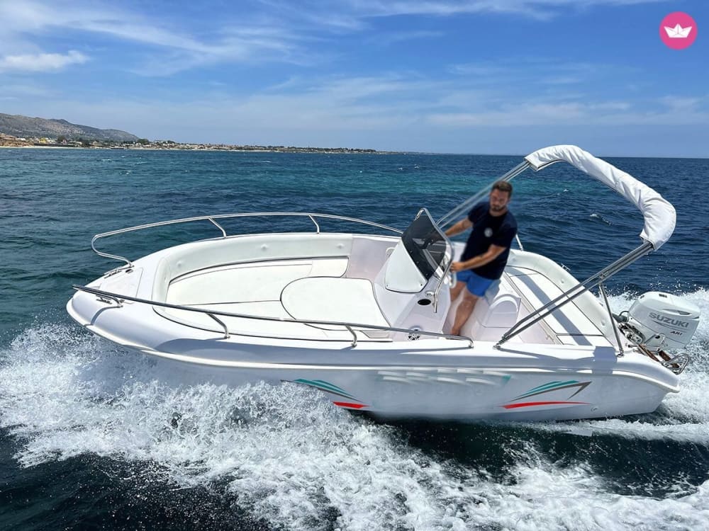 Excursion privée en bateau avec skipper depuis Avola 6