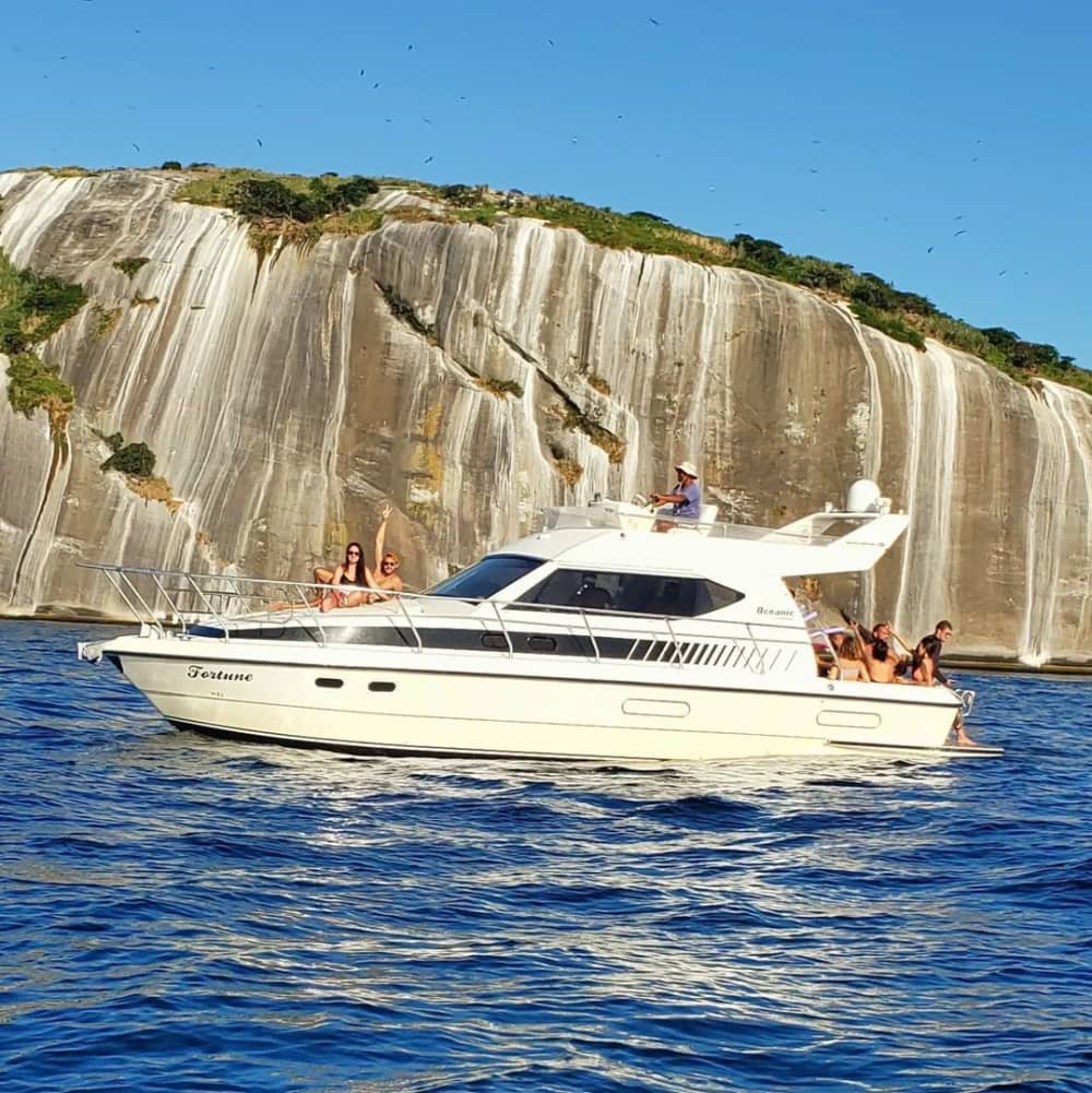 Commencez vos vacances par 4 heures de plaisir sur un bateau à moteur 2