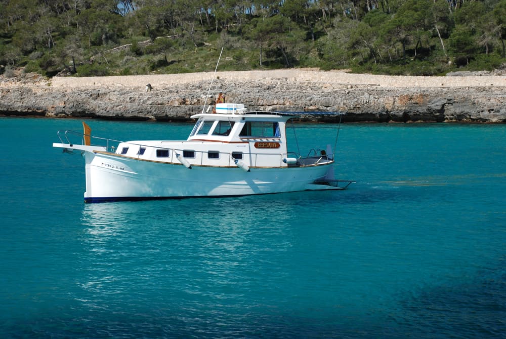 3h30 pour découvrir Cala d'Or en bateau à moteur 3