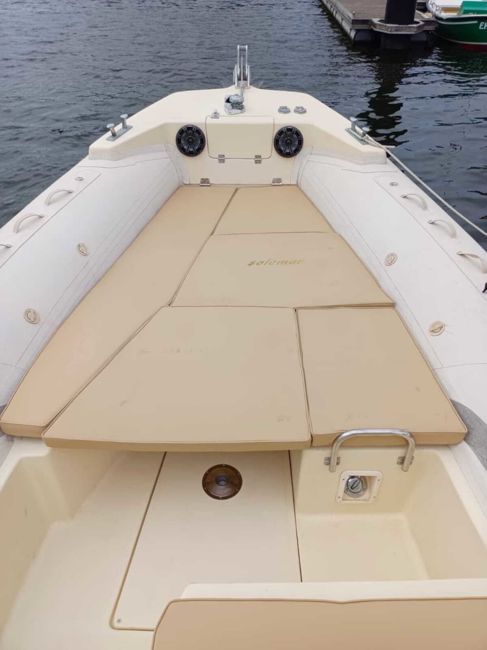Excursion en bateau à moteur d'une demi-journée à Pasai Donibane 3