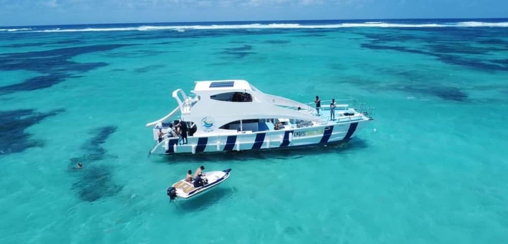 Profitez du soleil lors d'une excursion en bateau de 9 heures à Punta Cana. 5