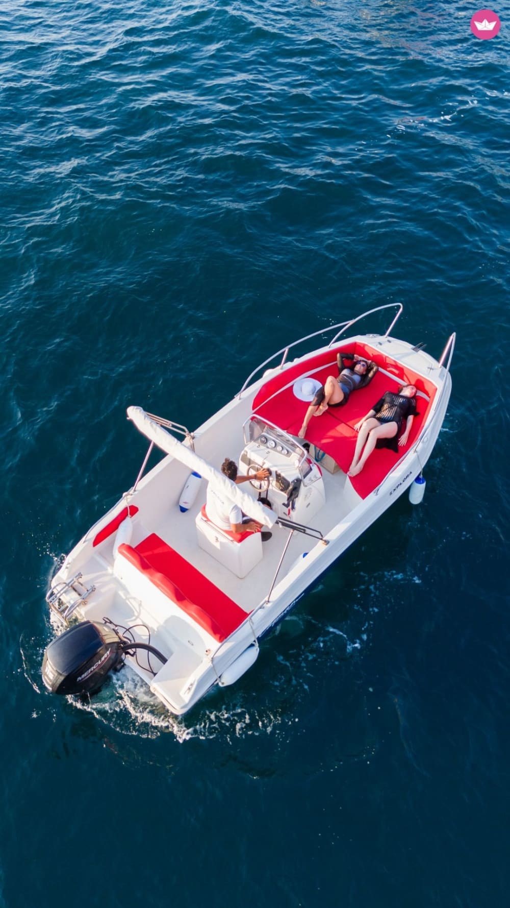 De Positano à Capri: croisière exclusive sur le Cayman 585 3