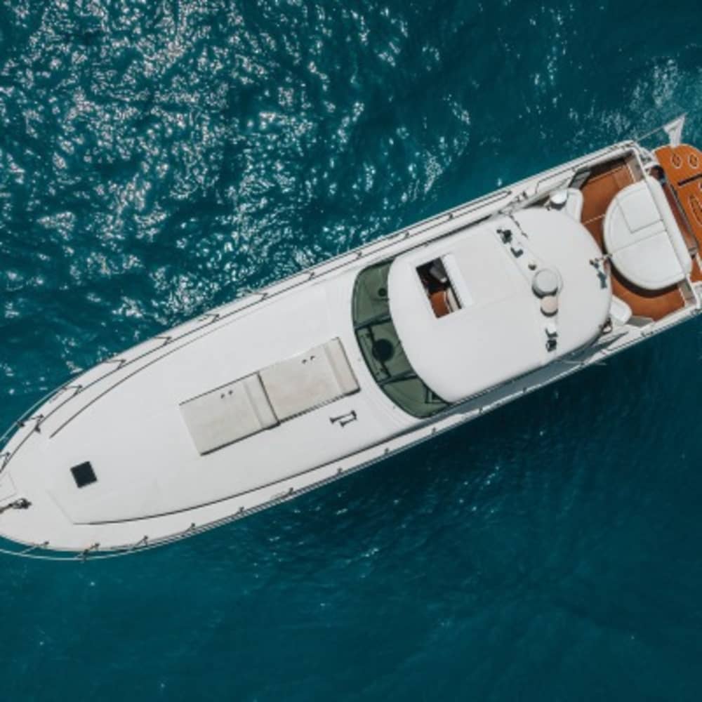 Escapade à Ayia Napa : 3 h 30 de détente en bateau à moteur 4