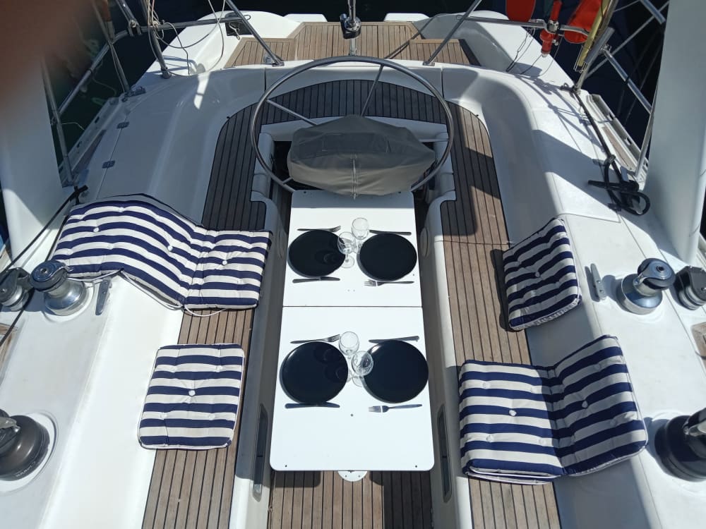 Vivez Porquerolles autrement à bord d'Eclipse 6