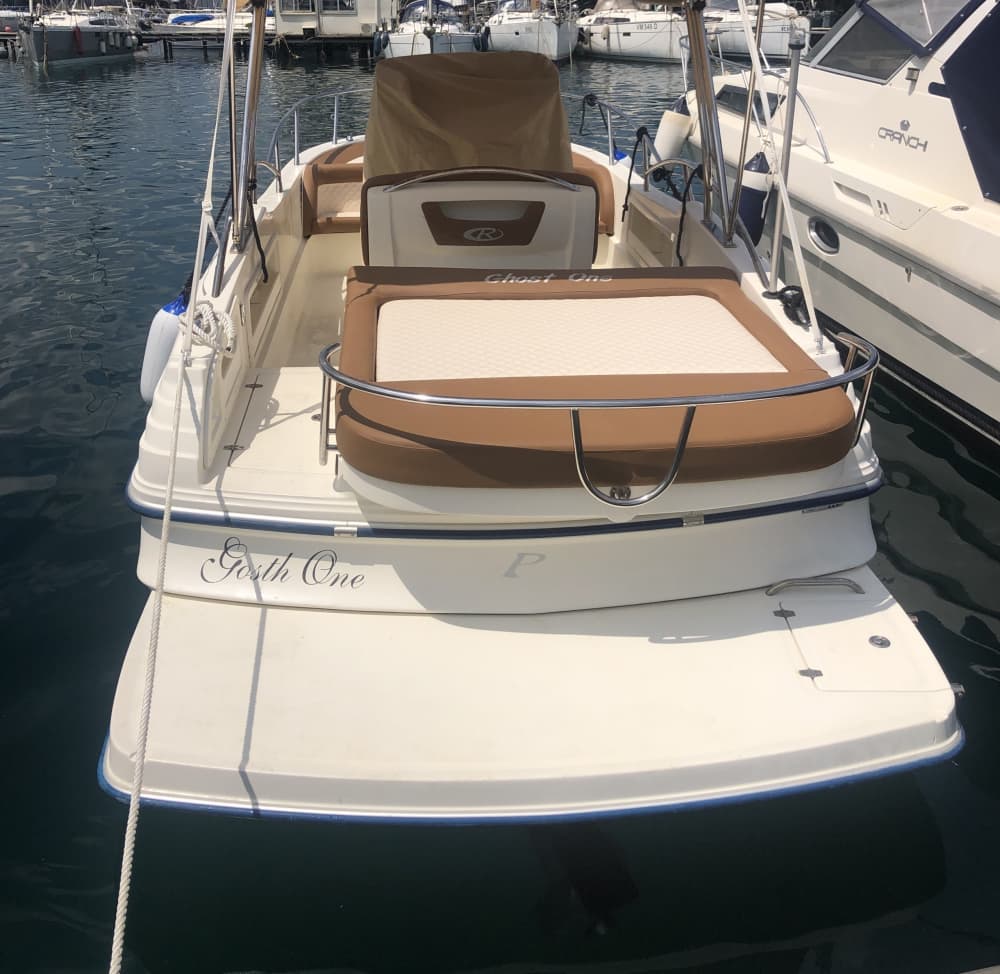 Votre bateau à moteur privé pour une journée autour de Tropea 5