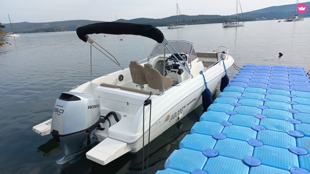 Excursion privée en bateau d'une journée (8 heures) — Explorez la côte du Monténégro 6