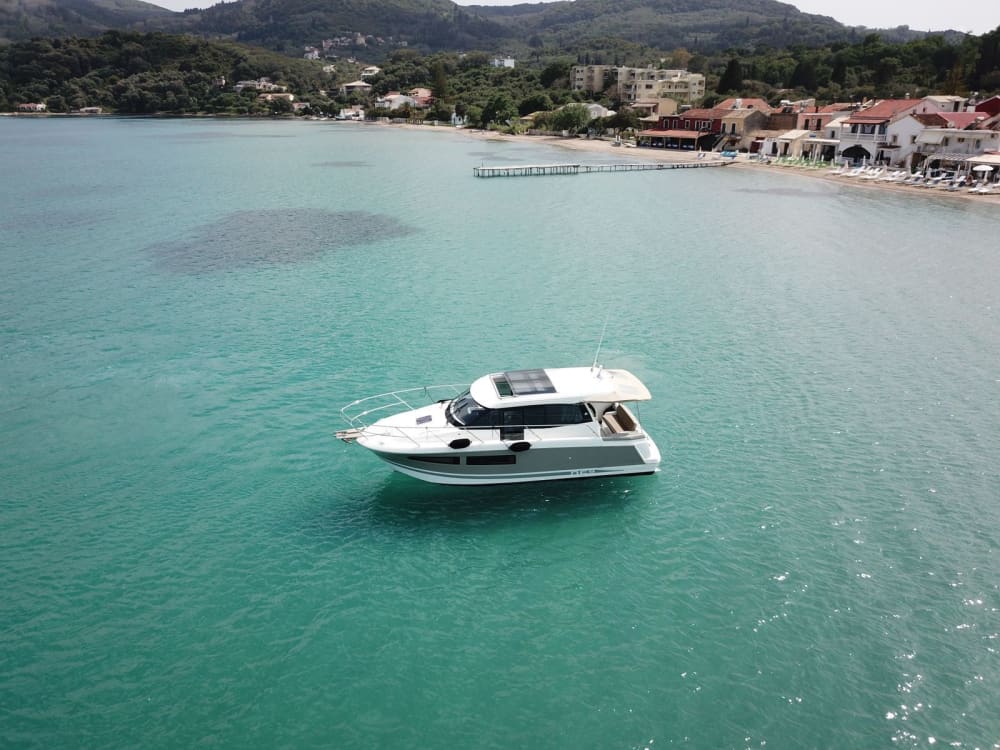 Aventure d'île en île: Croisière privée d'une journée en yacht à Paxos et Sivota