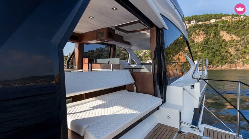 Journée en Yacht Privé à Saint-Tropez au départ de Cannes 2