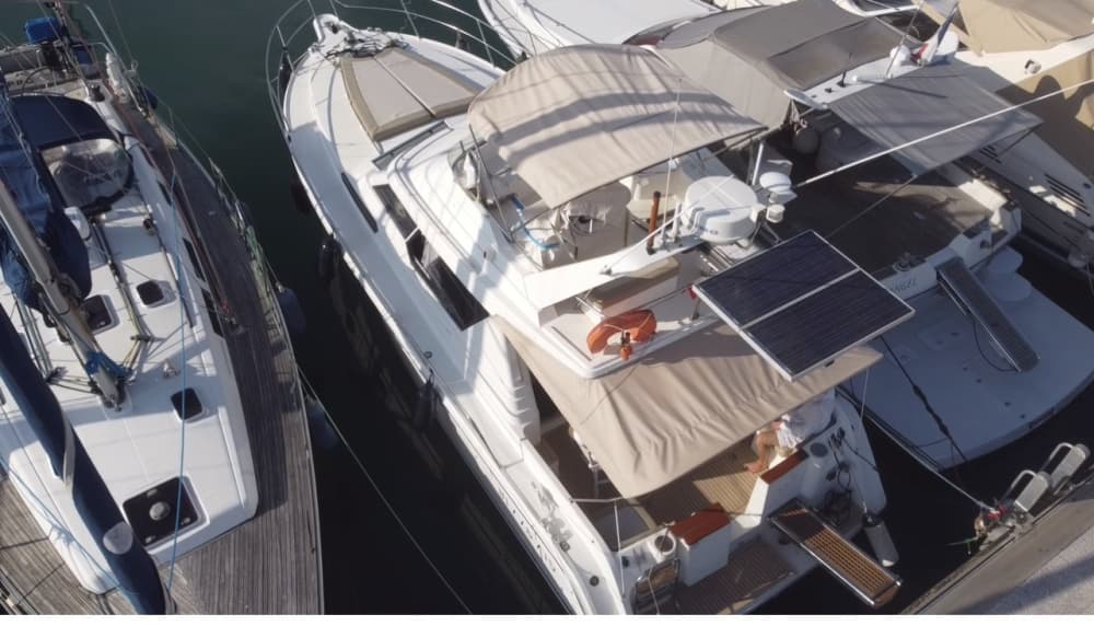 Découvrez Cannes: une demi-journée de pur bonheur en bateau à moteur 2