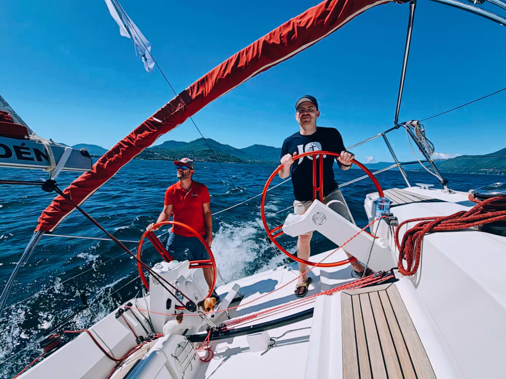 8 heures de navigation sur le lac Majeur au départ de Cannero Riviere