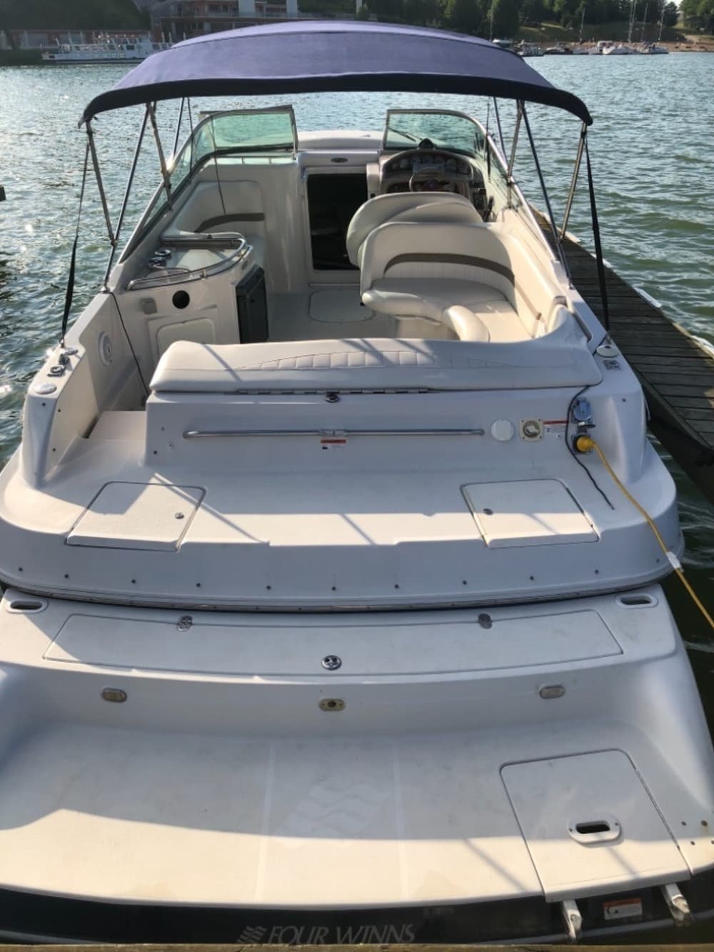 Découvrez le golfe Juan lors d'une excursion d'une demi-journée en bateau à moteur. 3