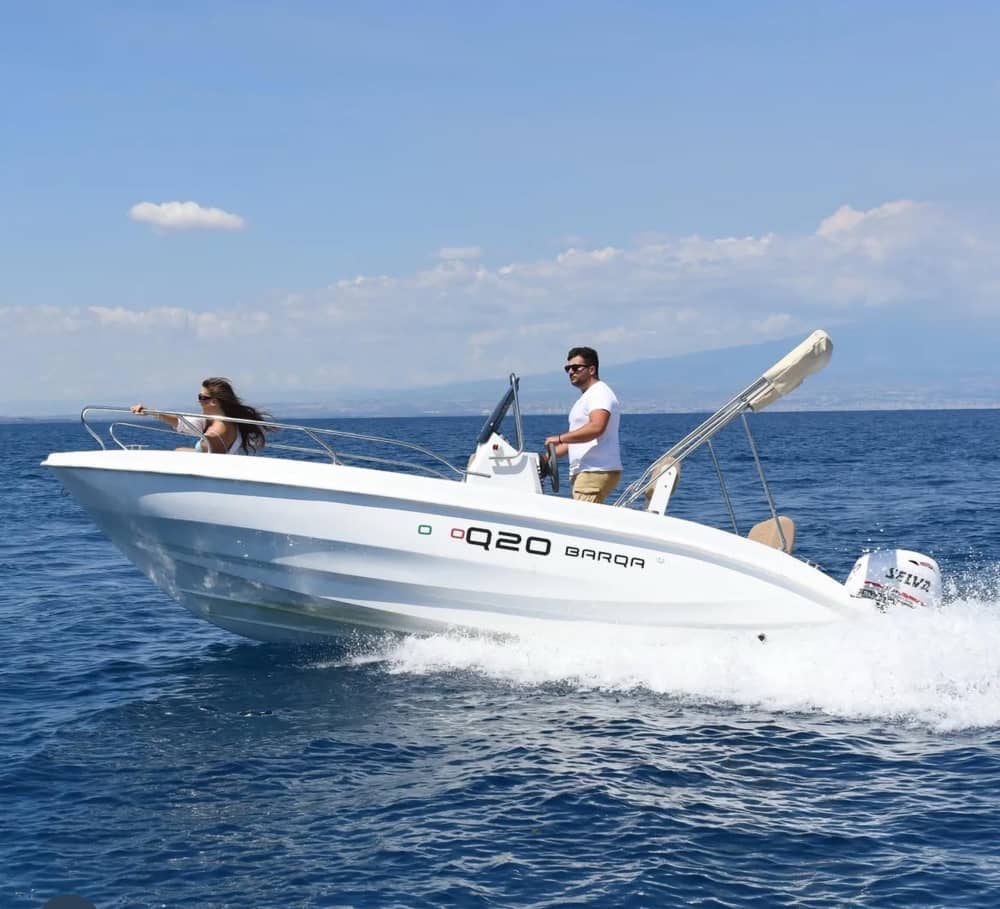 Escapade à Positano: 2h30 de détente en bateau à moteur 2