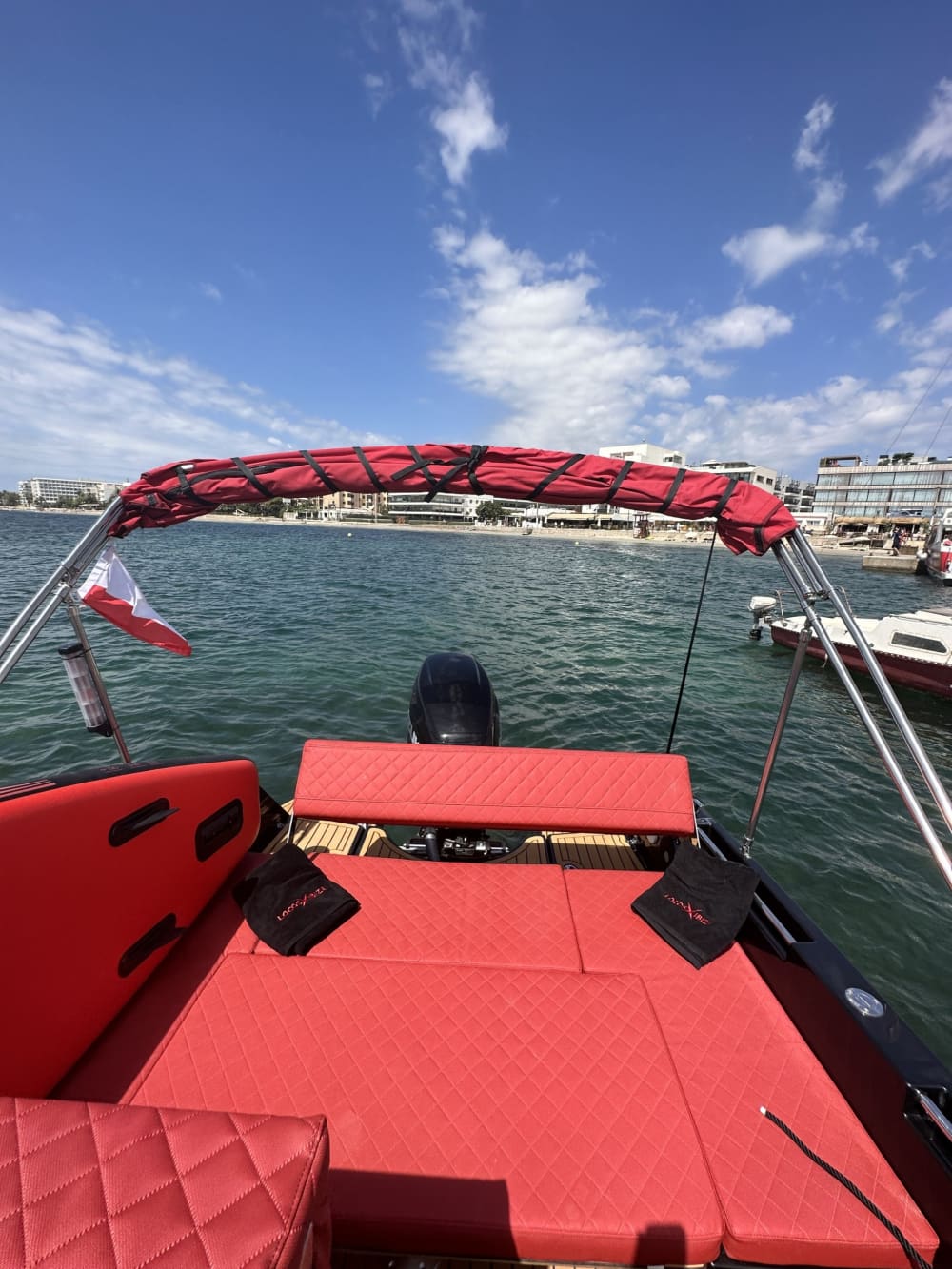 Passez 8 heures sur les eaux chaudes d'Ibiza 5