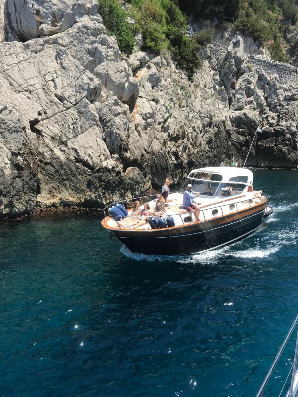 Capri Signature Tour – Grottes, Faraglioni et baignade
