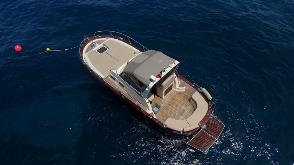 Découverte de Sorrente en demi-journée : votre courte escapade en bateau à moteur 4