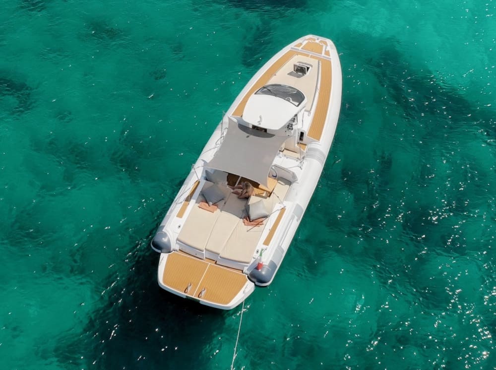 4 heures pour explorer Porto Cervo en bateau à moteur 4