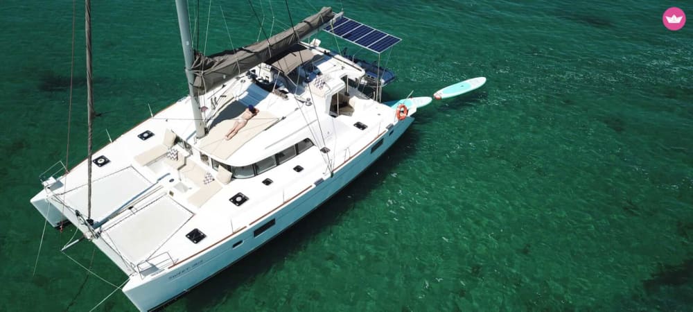 Excursion d'une journée en catamaran de luxe à Comporta et Troia 6