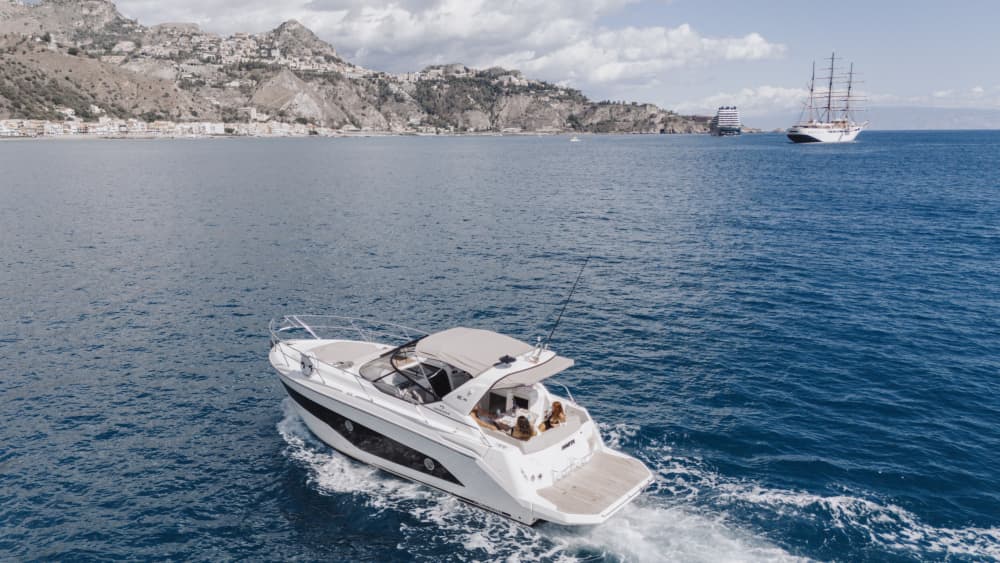 Croisière d'une journée sur la côte de Taormine – 8 heures au départ de Giardini Naxos