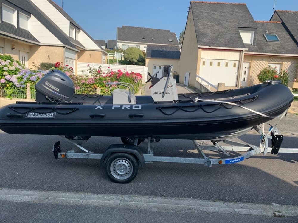 Excursion d'une demi-journée en bateau à moteur à Camaret-sur-Mer 4