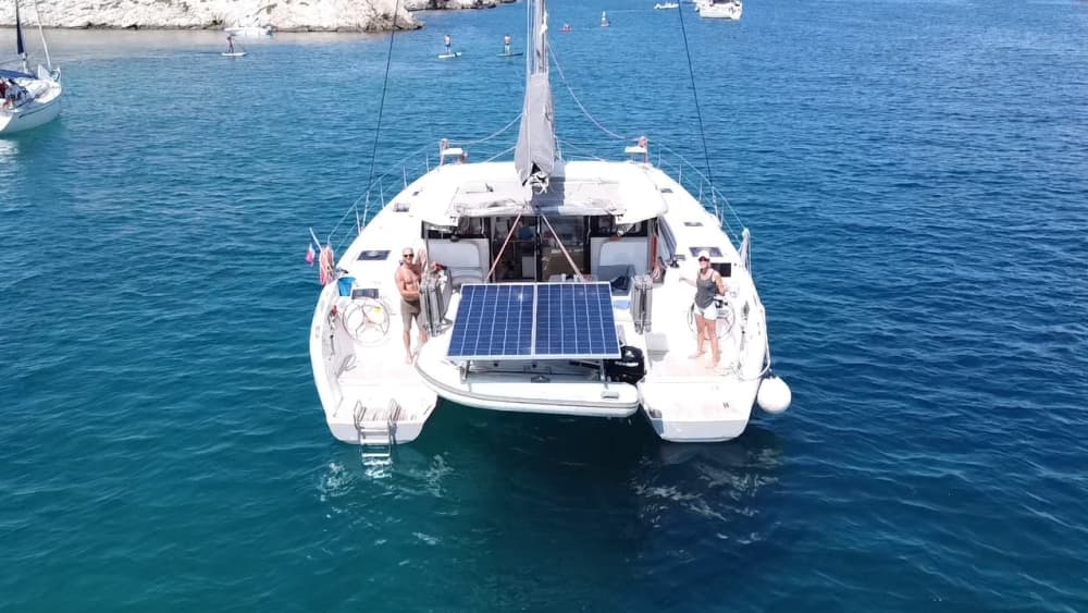 Profitez d'une journée complète de navigation à Marseille en catamaran.