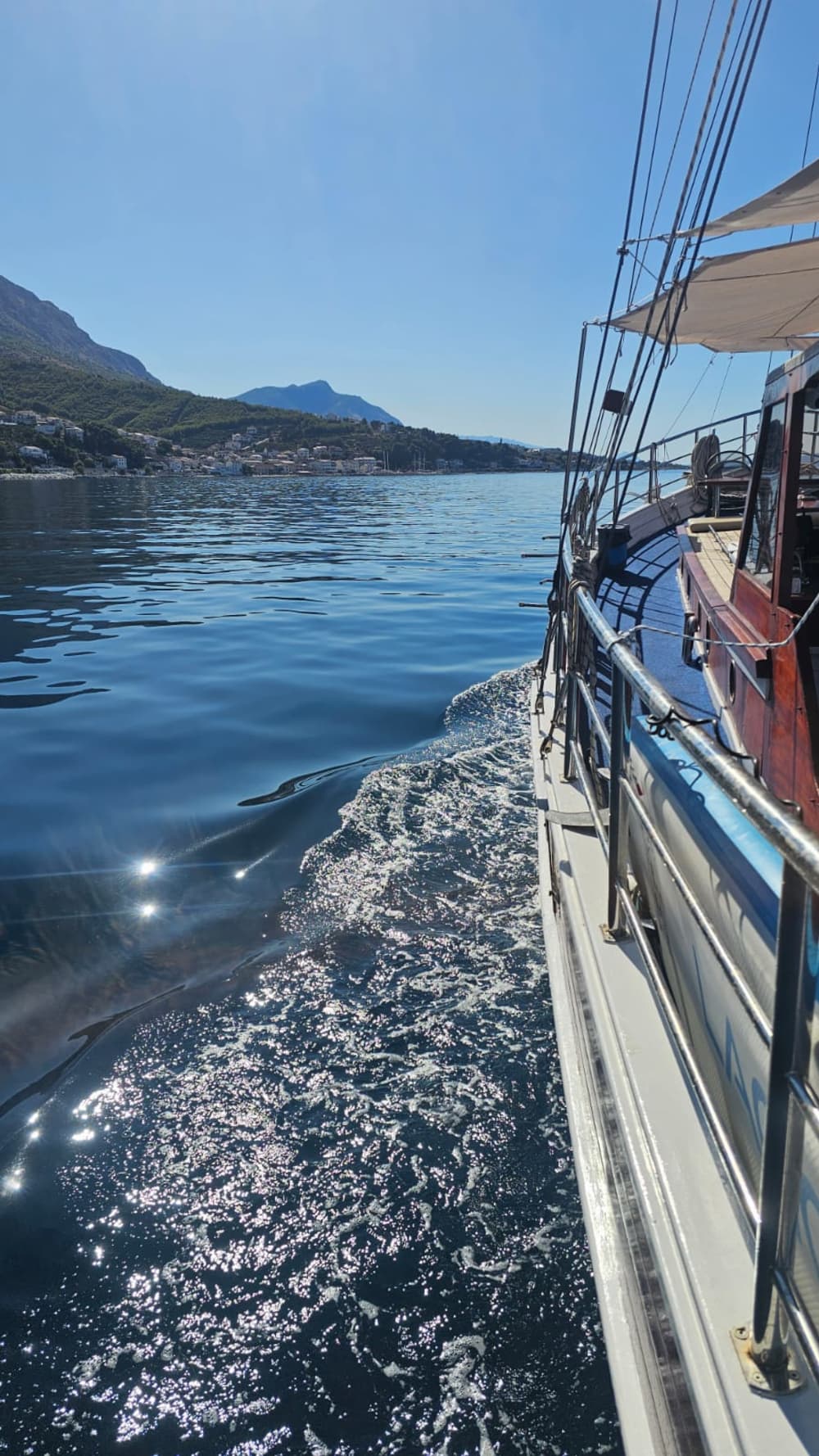 Excursion d'île en île à Brač: Une journée exclusive à bord d'une goélette - tout inclus! 6