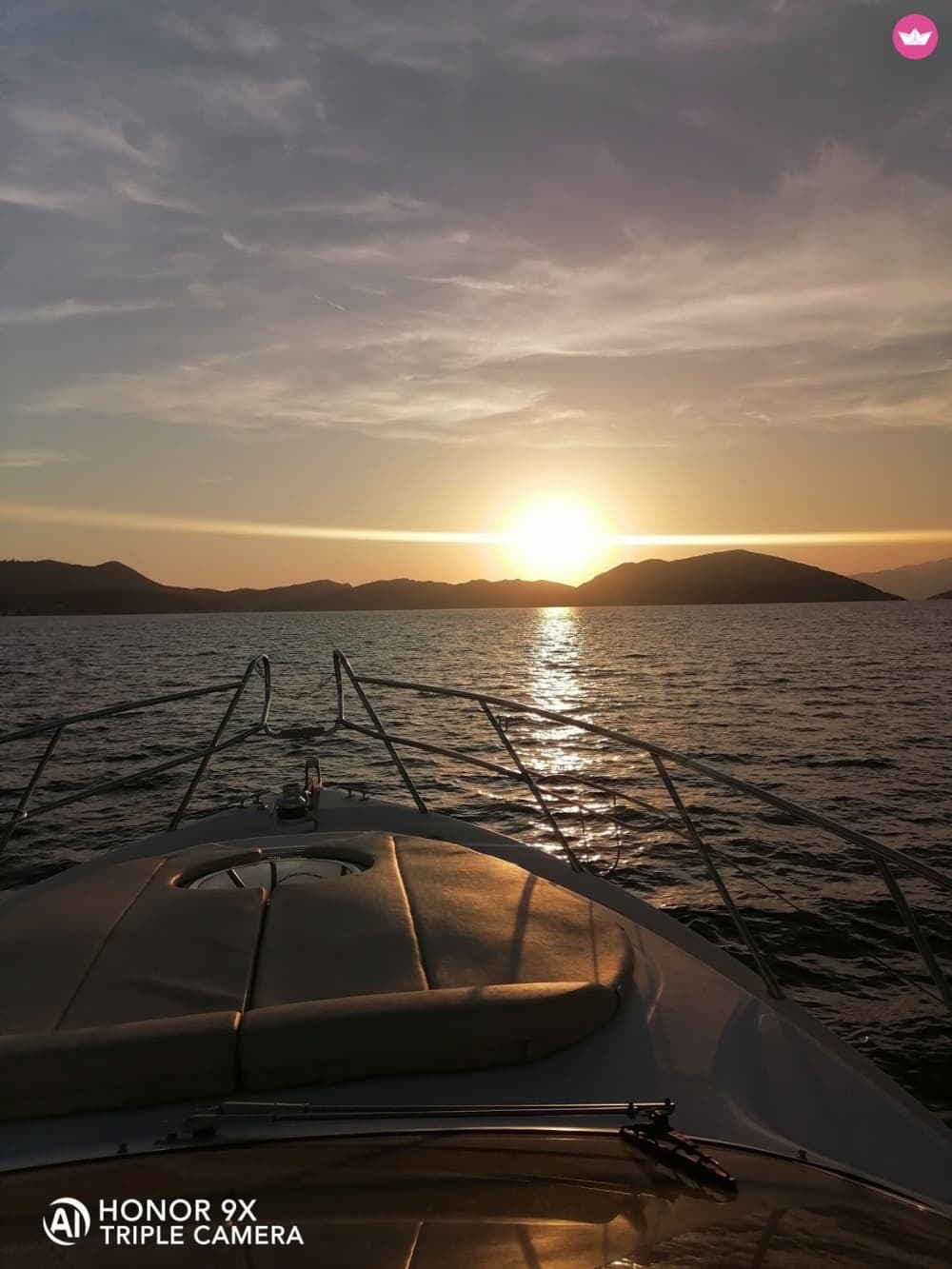 Excursion d'une journée complète à Chalki, une magnifique ville, pour 5 personnes, avec des promenades pittoresques et un coucher de soleil unique!