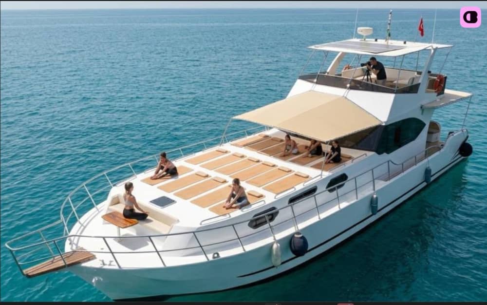 26 personnes TURQUOISE BLUE: Excursion privée en bateau de 5 heures