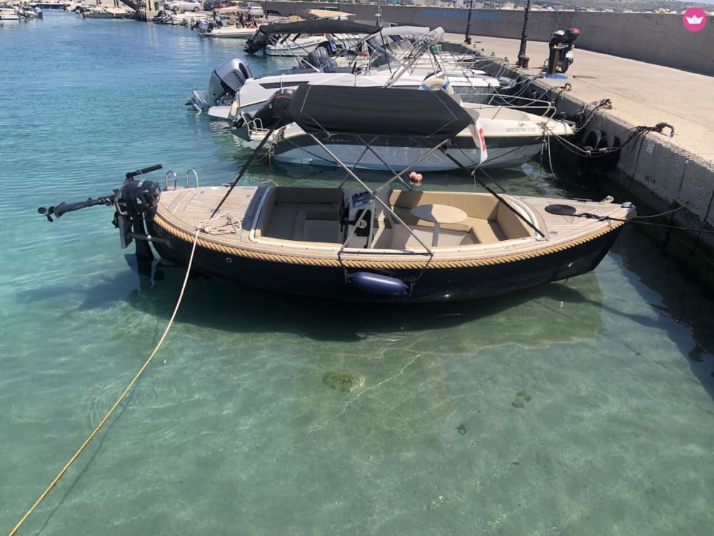 Croisière privée dans les baies et grottes de Faliraki 2