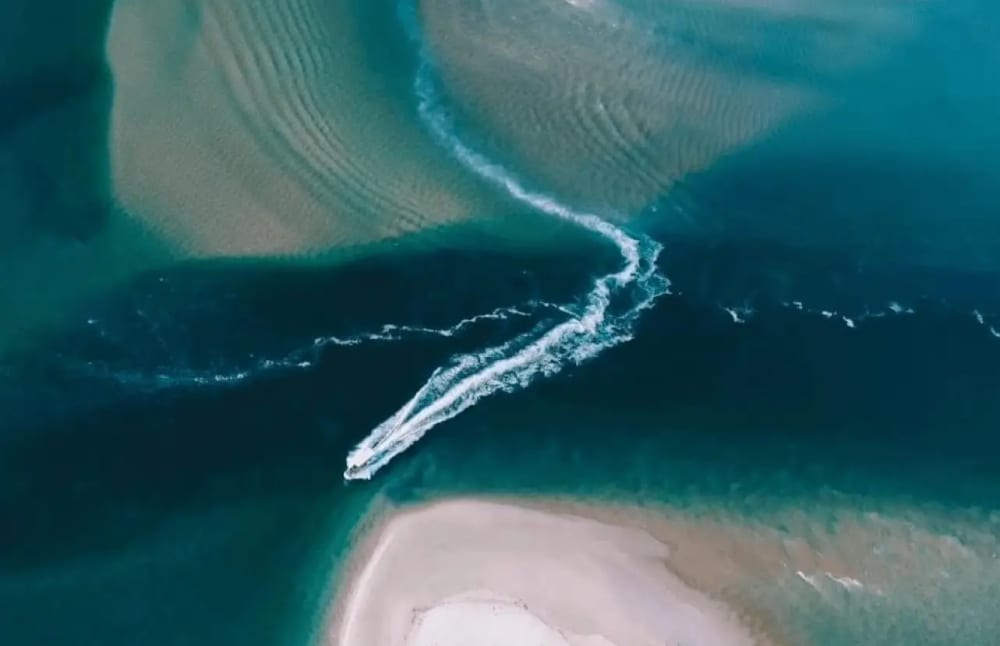Croisière de 7 heures dans les îles de l'Est avec tapas et divertissement 4