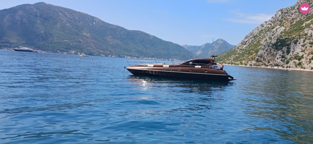Expérience exclusive de yacht privé au Monténégro 3