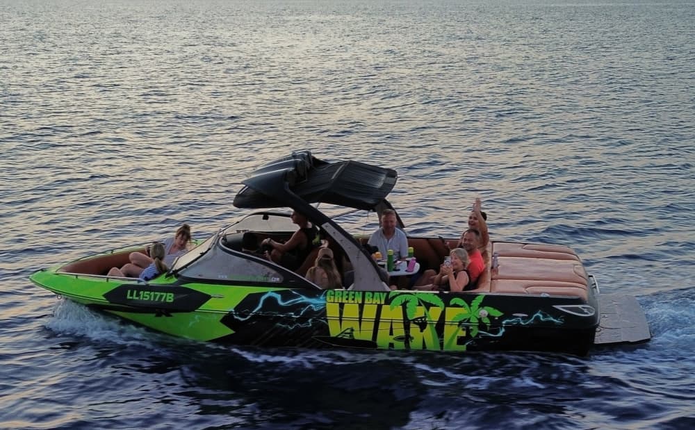 Une journée autour de Protaras: Profitez de 8 heures de découverte en bateau à moteur 6