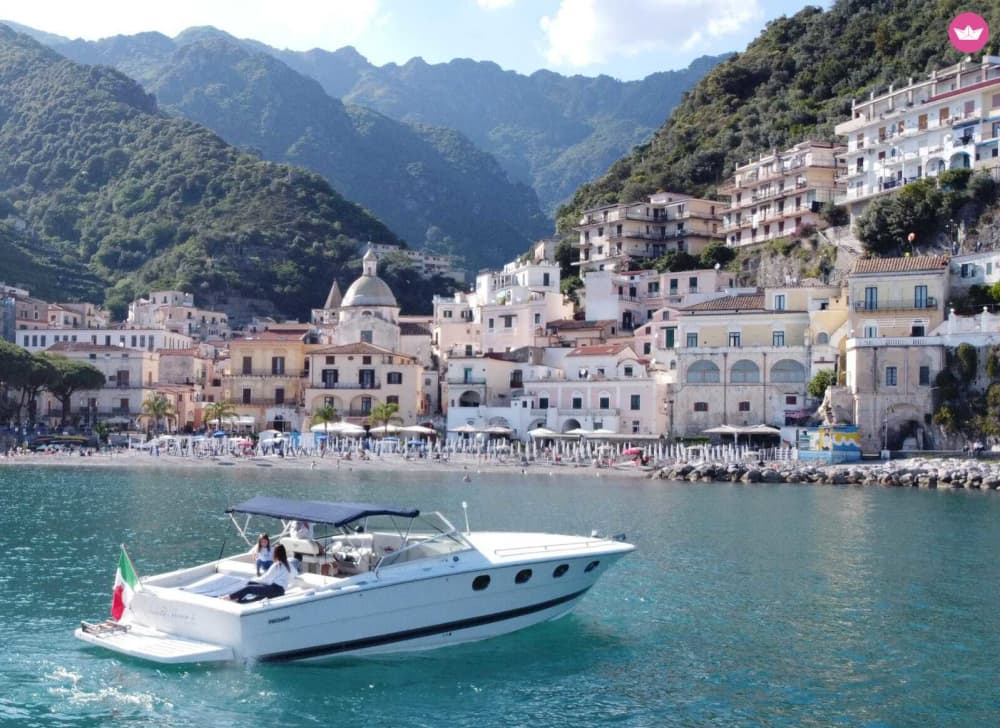 Excursion d'une journée à Capri en Tornado 38 – Élégance, mer et merveilles
