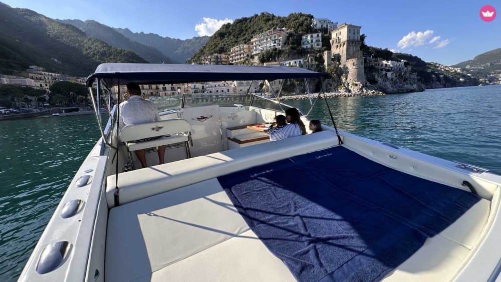 Excursion d'une journée à Capri en Tornado 38 – Élégance, mer et merveilles 5