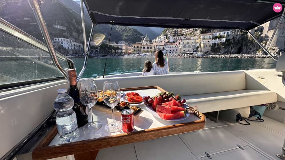 Excursion d'une journée à Capri en Tornado 38 – Élégance, mer et merveilles 6
