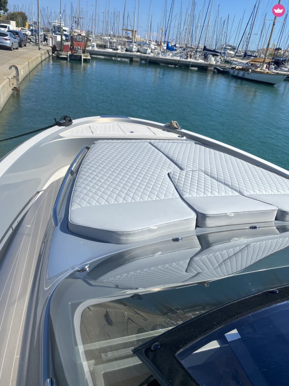 Riviera Privée à Antibes: Une Journée d'Exception en Méditerranée 4