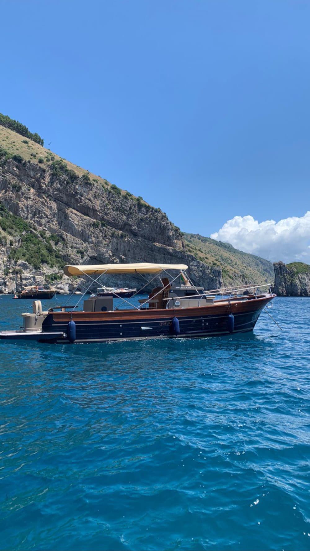 Découvrez Sorrente en bateau à moteur pendant 9 heures 2