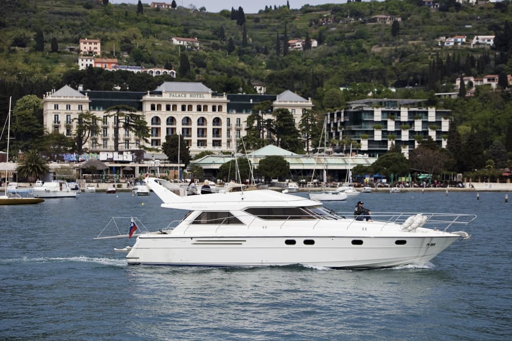 Mer, amour et soleil: une journée riche en émotions à bord d'un bateau à moteur 5
