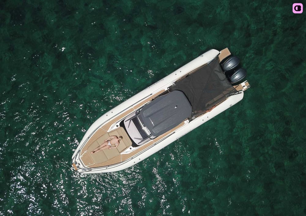 Location à la demi-journée dans le Golfe des Poètes